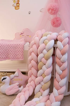 2_1 Împletituri decorative și protectoare din catifea – Stil și siguranță pentru orice pătuț!♥️